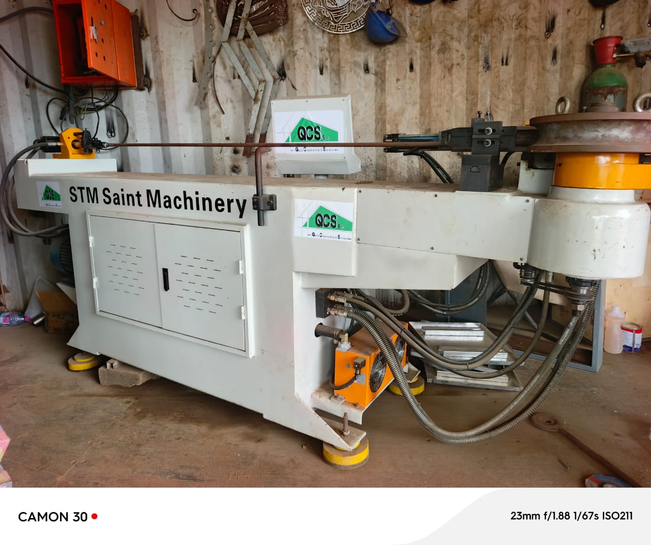 Machine industrielle de cintrage